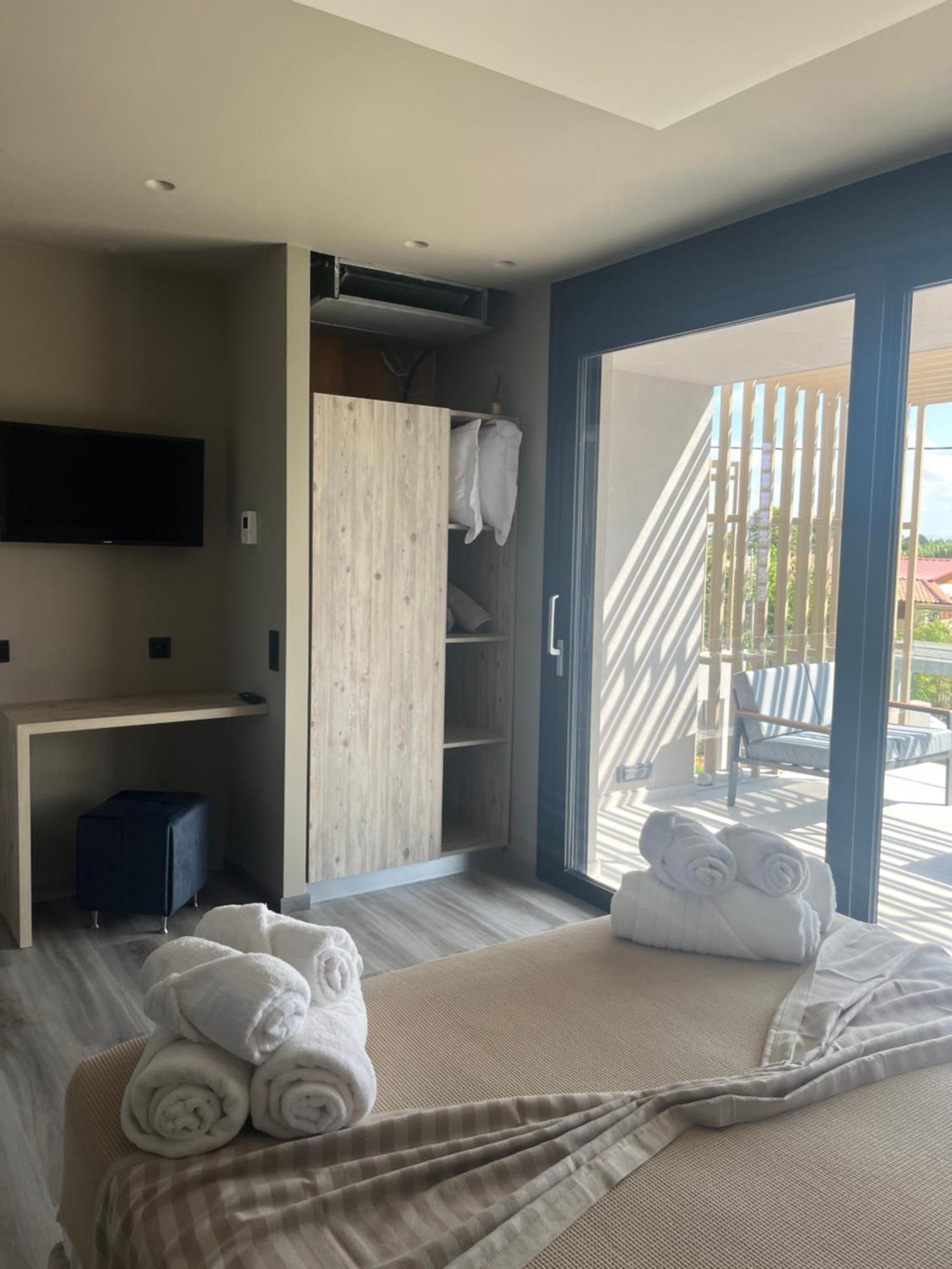 Grand Kourouta Exterior foto